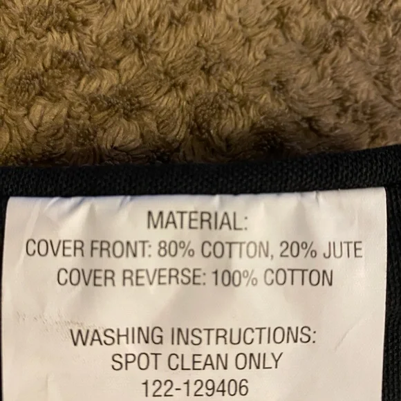 Natural and Black Woven pillowcase - Picture 5 of 6